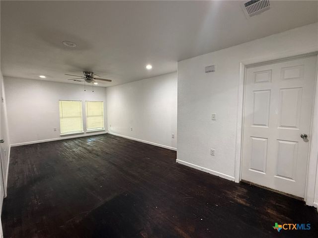 908 Wells Street, Killeen, TX 76541