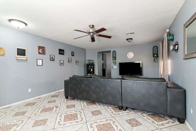 4984 E SILVERBELL Road, San Tan Valley, AZ 85143