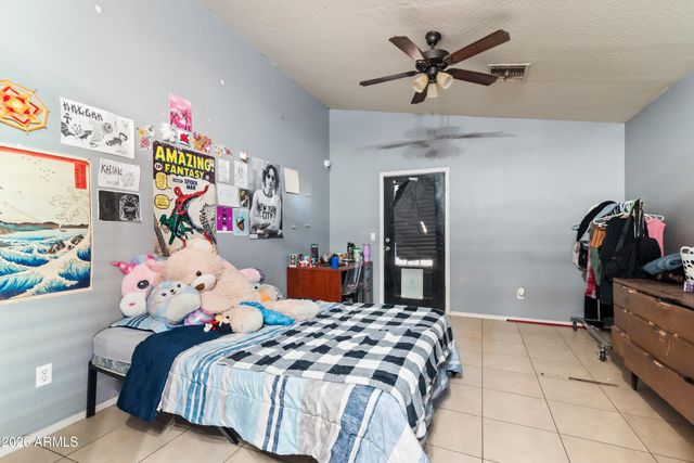 4984 E SILVERBELL Road, San Tan Valley, AZ 85143