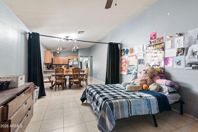 4984 E SILVERBELL Road, San Tan Valley, AZ 85143