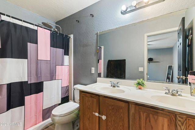 4984 E SILVERBELL Road, San Tan Valley, AZ 85143