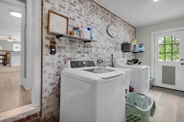 1912 Greenbriar Road, Kinston, NC 28501