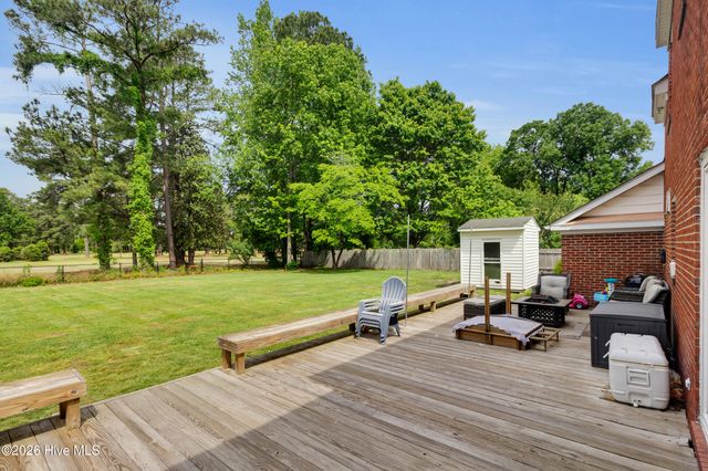 1912 Greenbriar Road, Kinston, NC 28501