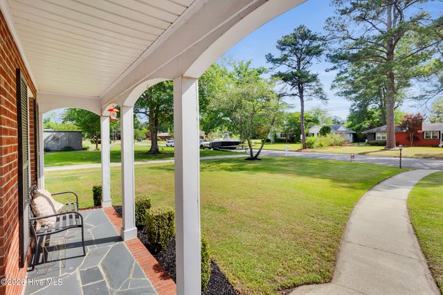 1912 Greenbriar Road, Kinston, NC 28501