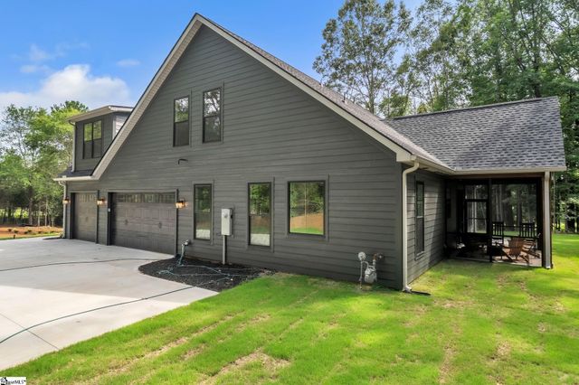 521 Firetower Road, Williamston, SC 29697