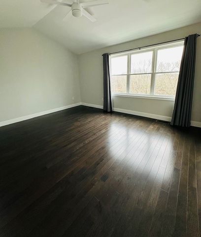 3800 Post Road 5, Warwick, RI 02886