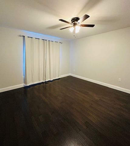 3800 Post Road 5, Warwick, RI 02886