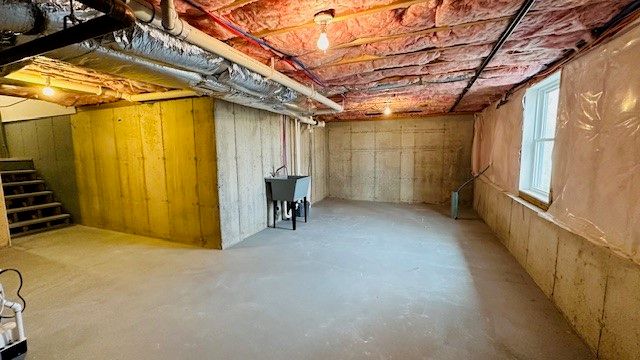 3800 Post Road 5, Warwick, RI 02886