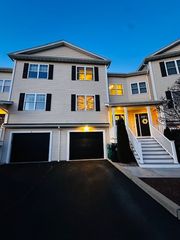 3800 Post Road 5, Warwick, RI 02886