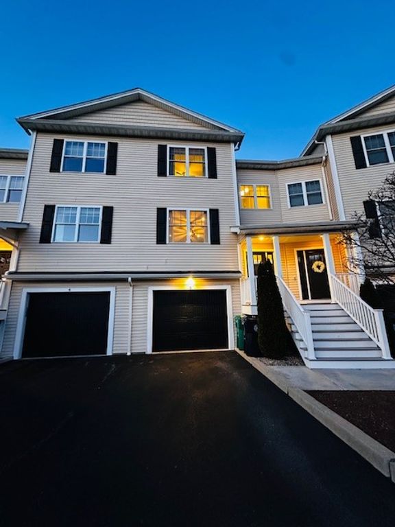 3800 Post Road 5, Warwick, RI 02886