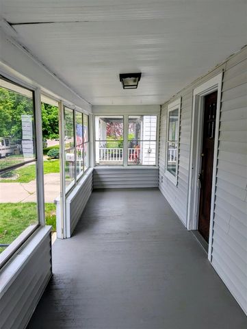 21 Charlotte Street, Battle Creek, MI 49017