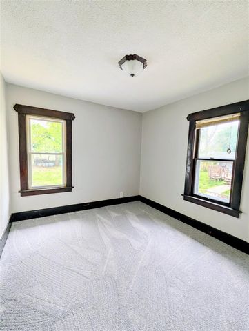 21 Charlotte Street, Battle Creek, MI 49017