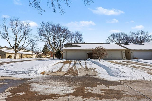 42545 Eldon Avenue, Clinton Twp, MI 48038