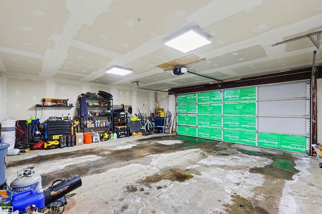 42545 Eldon Avenue, Clinton Twp, MI 48038