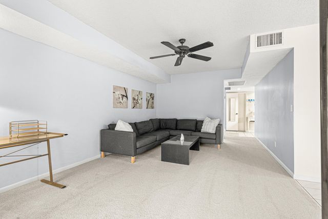 8321 S Coral Circle, North Lauderdale, FL 33068