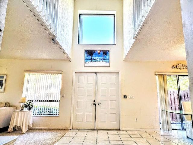 8321 S Coral Circle, North Lauderdale, FL 33068
