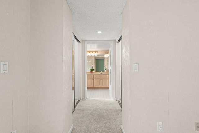 8321 S Coral Circle, North Lauderdale, FL 33068