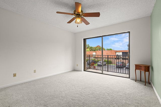 8321 S Coral Circle, North Lauderdale, FL 33068