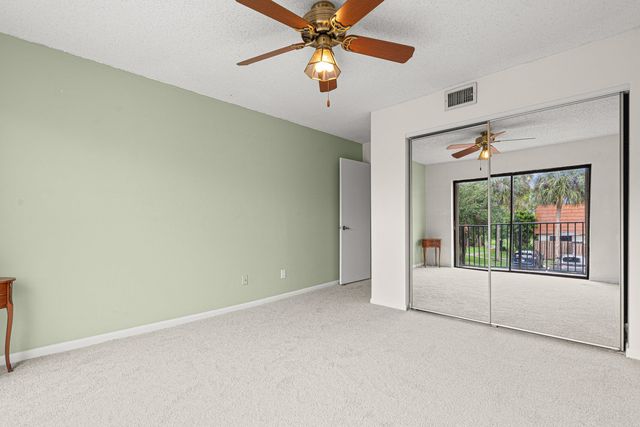 8321 S Coral Circle, North Lauderdale, FL 33068