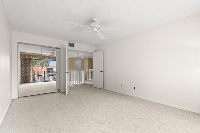 8321 S Coral Circle, North Lauderdale, FL 33068