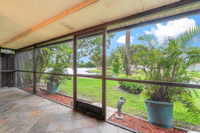 8321 S Coral Circle, North Lauderdale, FL 33068