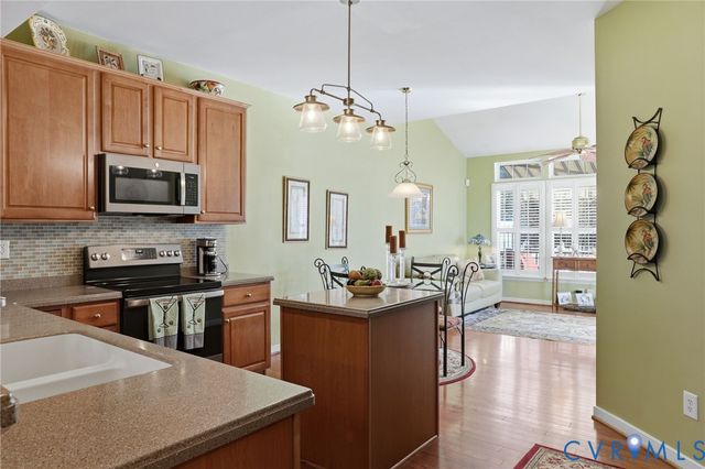 904 Southwinds Dr, Glen Allen, VA 23059