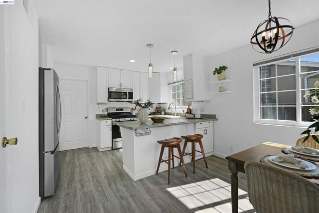 25825 Belhaven St, Hayward, CA 94545