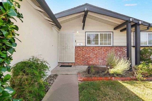 25825 Belhaven St, Hayward, CA 94545