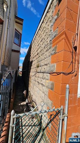 64 State Street, Paterson, NJ 07501