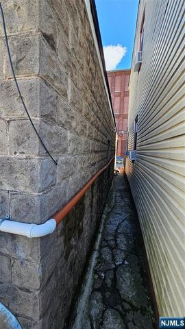 64 State Street, Paterson, NJ 07501
