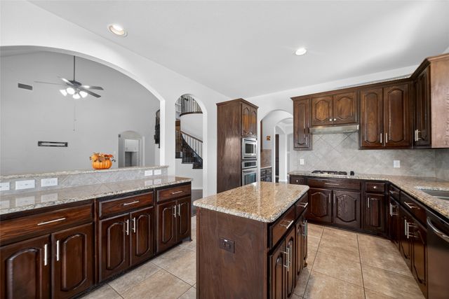 1344 Elise Street, Cedar Hill, TX 75104