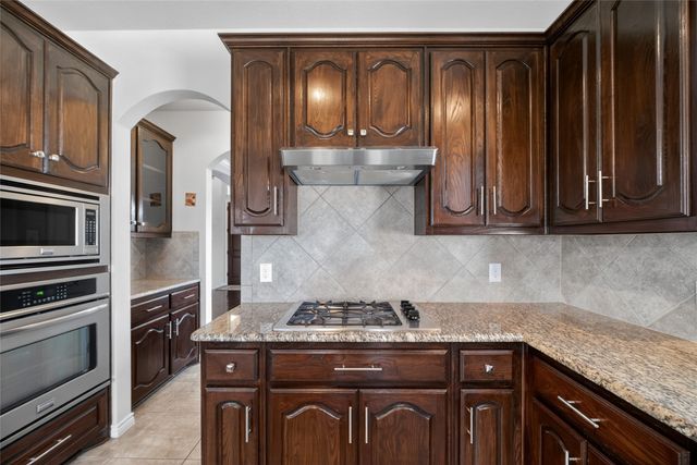 1344 Elise Street, Cedar Hill, TX 75104