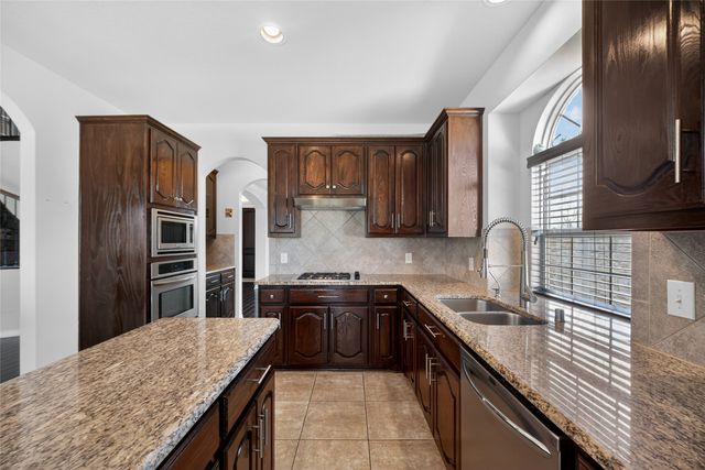 1344 Elise Street, Cedar Hill, TX 75104