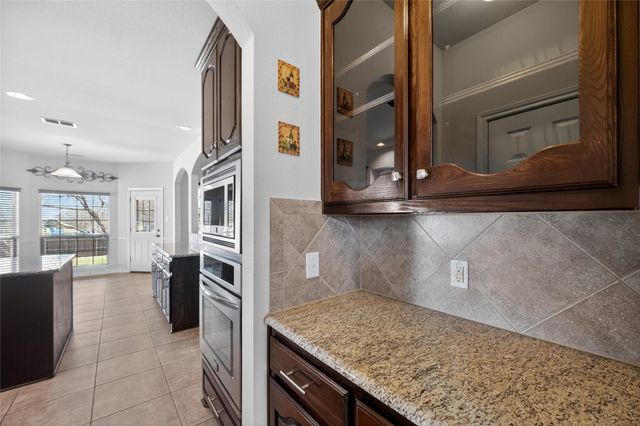 1344 Elise Street, Cedar Hill, TX 75104