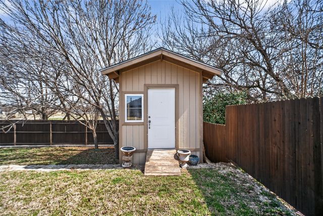 1344 Elise Street, Cedar Hill, TX 75104