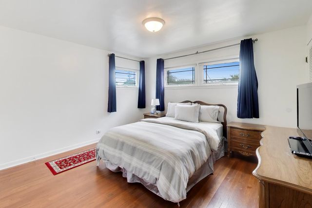 6025 N Sacramento Avenue, Chicago, IL 60659