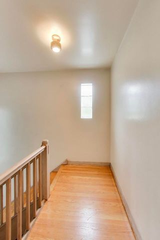 6025 N Sacramento Avenue, Chicago, IL 60659
