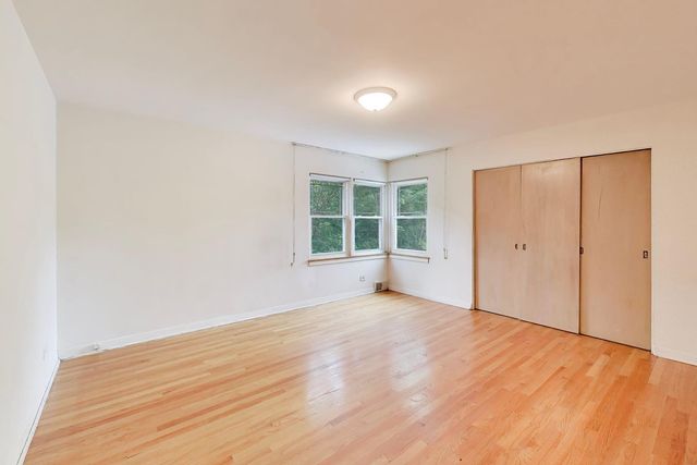 6025 N Sacramento Avenue, Chicago, IL 60659