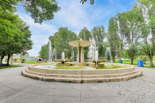 6025 N Sacramento Avenue, Chicago, IL 60659
