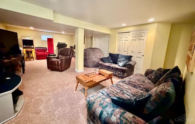 327 Rawling Drive, Harrison, OH 45030
