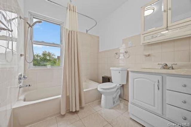 10257 189th Street, Hollis, NY 11423