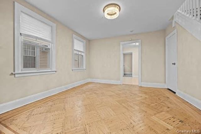 10257 189th Street, Hollis, NY 11423