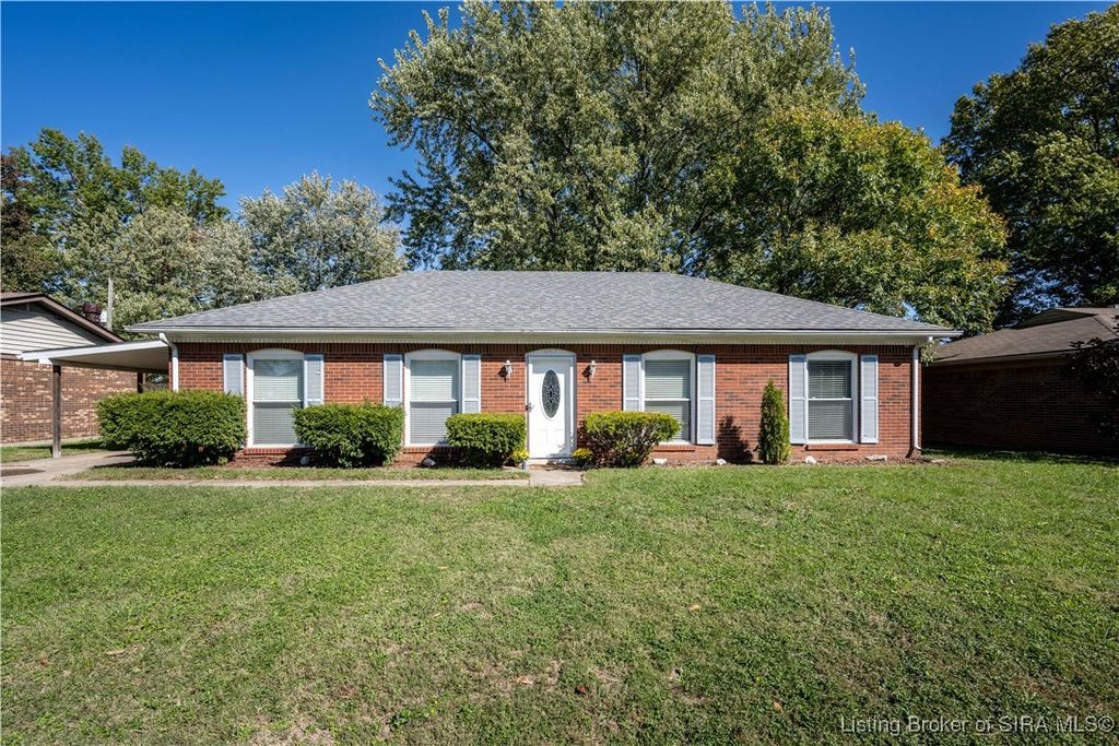 3020 McArthur Way, Jeffersonville, IN 47130