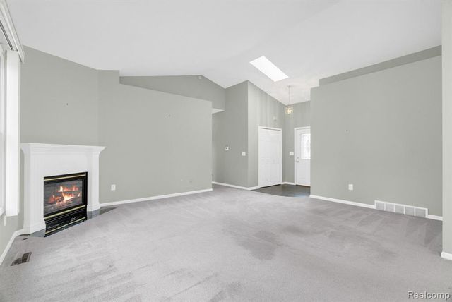 4039 Stoney Creek Drive, Fort Gratiot, MI 48059