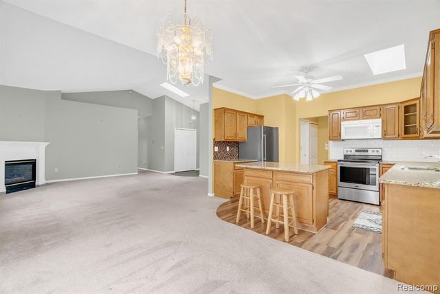 4039 Stoney Creek Drive, Fort Gratiot, MI 48059