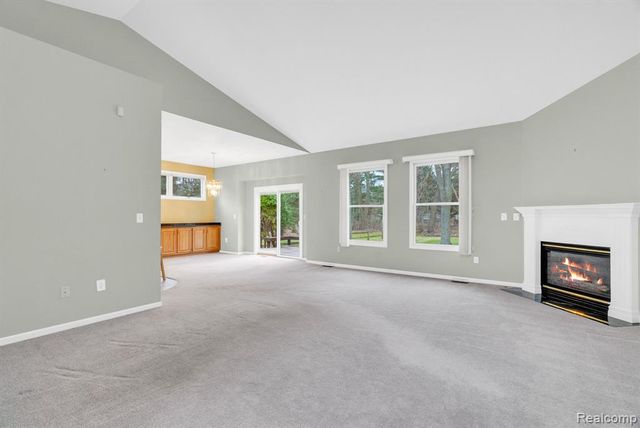 4039 Stoney Creek Drive, Fort Gratiot, MI 48059