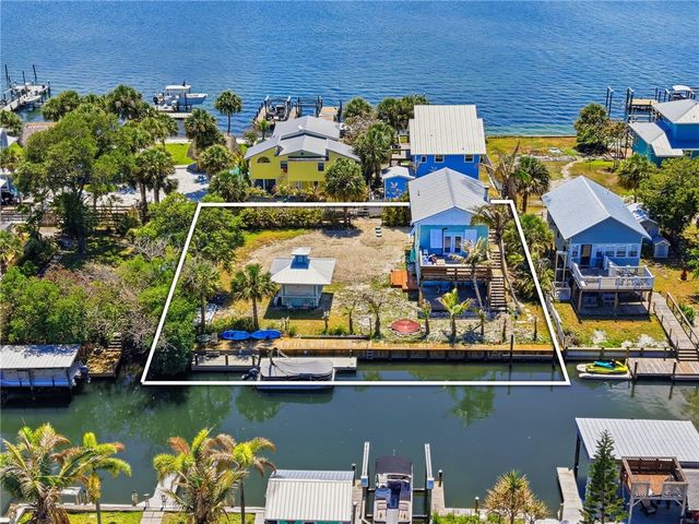 42 Vip Island A, Grant Valkaria, FL 32949