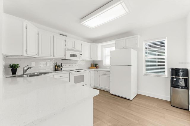 408 GEORGIA AVENUE, Crystal Beach, FL 34681