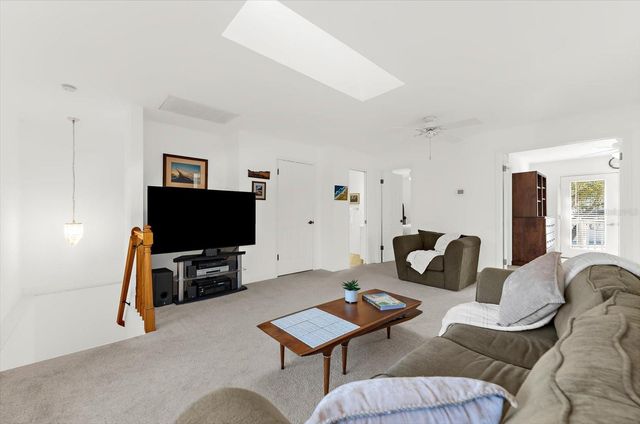 408 GEORGIA AVENUE, Crystal Beach, FL 34681