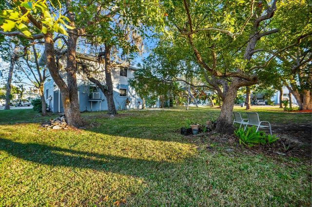 408 GEORGIA AVENUE, Crystal Beach, FL 34681